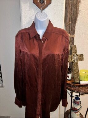 Women’s  Long Sleeve Silk Button-Up Shirt in Deep Brown/Burgandy